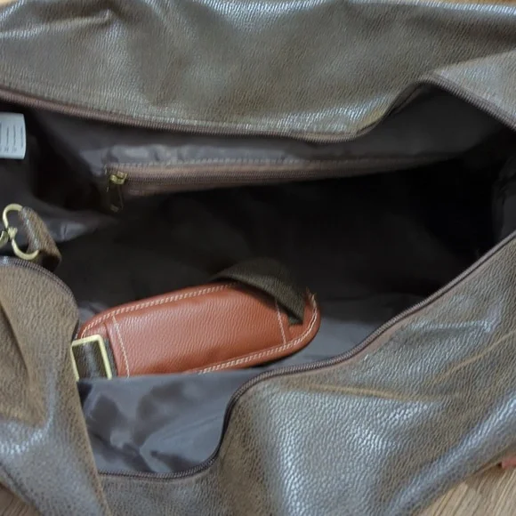 Brand New Duffle Bag - Brown - Never Used - Picture 2 of 4